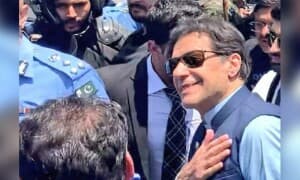 پیر سے قبل گرفتاری ;خود کو جیل سے باہر زیادہ دیر نہیں دیکھ رہا، عمران خان..Arrested before Monday; Imran Khan does not see himself out of jail for long…رپورٹ؛ اصغر علی مبارک