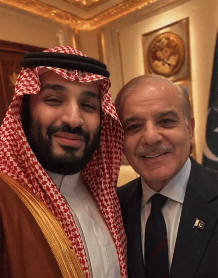 .بسته شدن مجدد تنگه هرمز؛ علامت سوال در مذاکرات ایران، آمریکا و اسلام آباد….(اصغر علی مبارک)Re-closure Strait of Hormuz; Question mark on Iran-US-Islamabad talks….آبنائے ہرمز کی دوبارہ بندش ;ایران امریکااسلام آباد مذاکرات پر سوالیہ نشان