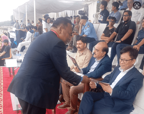 Pakistan vs South Korea international match Islamabad, senior Pakistani sports journalist Asghar Ali Mubarak presented ‘Sports Times International’ souvenirs to South Korean Ambassador Park Ki-jun, IPC and Pakistan Hockey Federation President Mohiuddin Ahmed Wani.